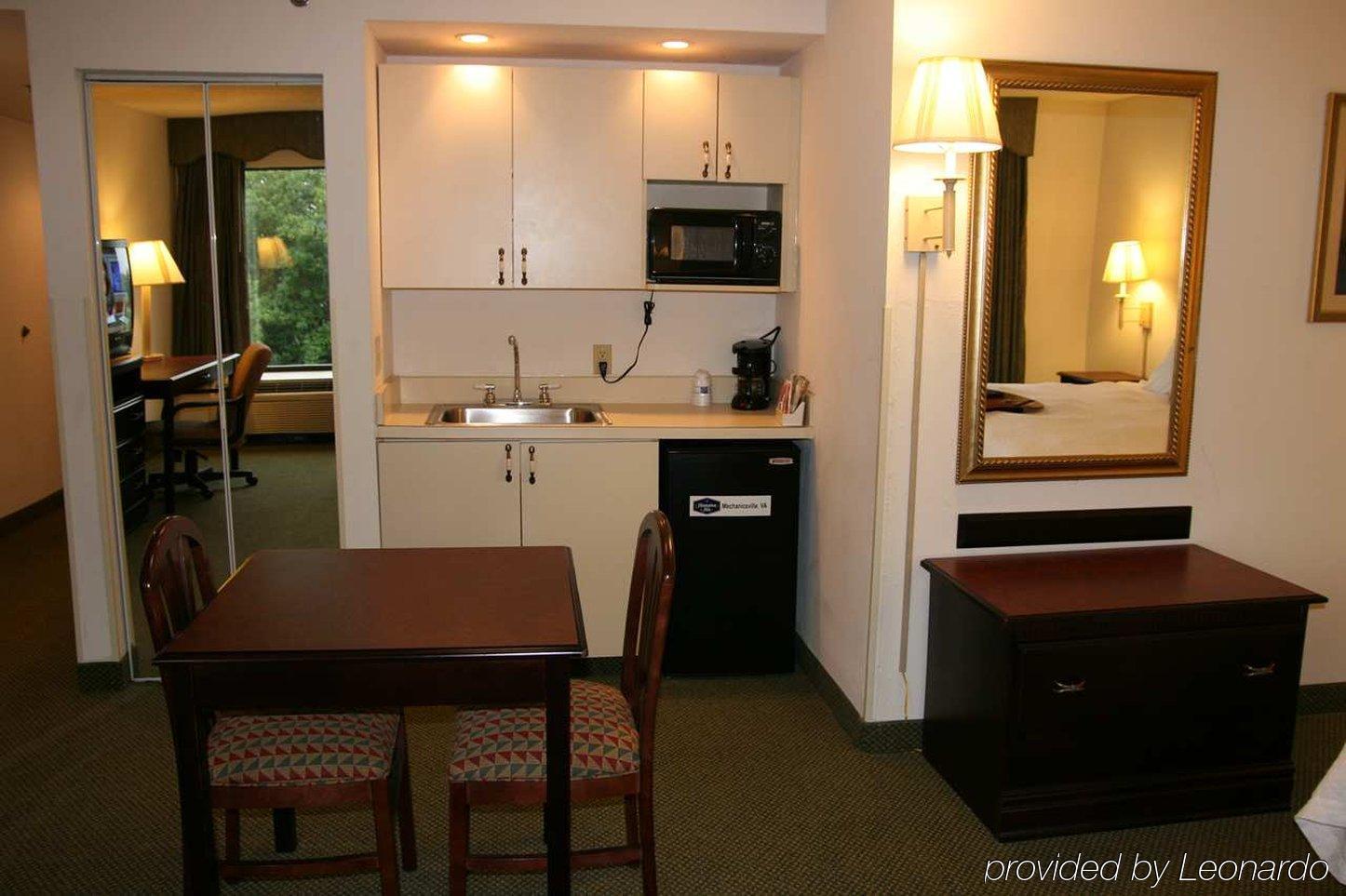 Hampton Inn Richmond-מכניקסוויל חדר תמונה